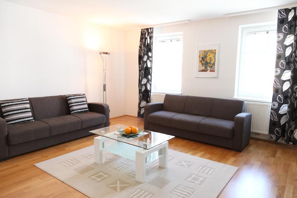 3 Rooms Sunny Apartments-Schoenbrunn, 100M2 With Balcony Viena Quarto foto