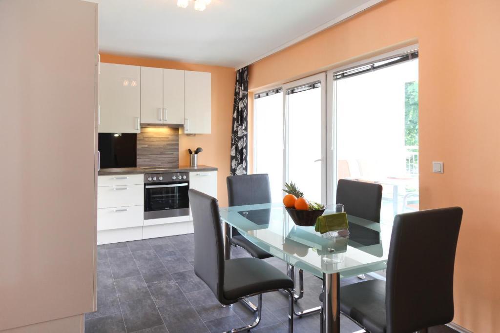 3 Rooms Sunny Apartments-Schoenbrunn, 100M2 With Balcony Viena Quarto foto