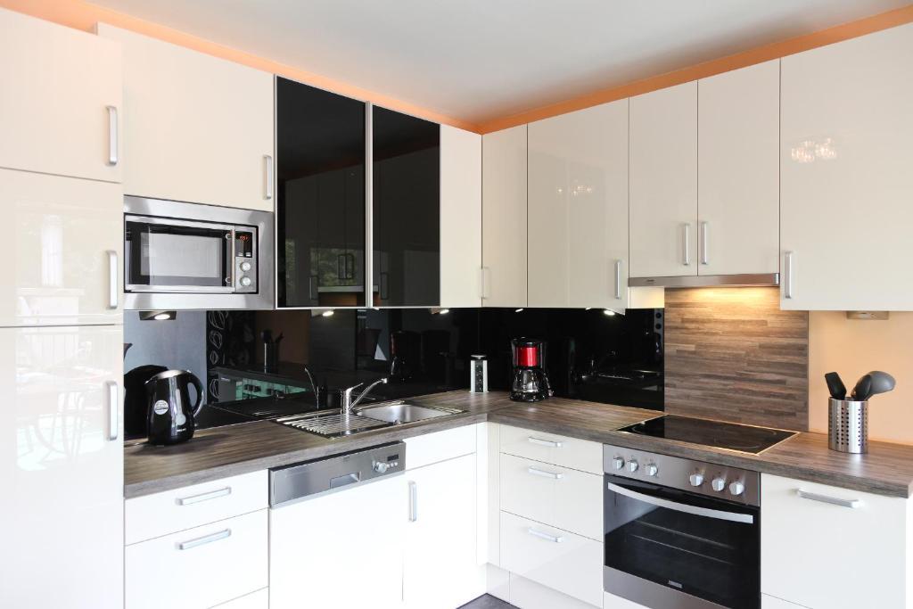 3 Rooms Sunny Apartments-Schoenbrunn, 100M2 With Balcony Viena Quarto foto
